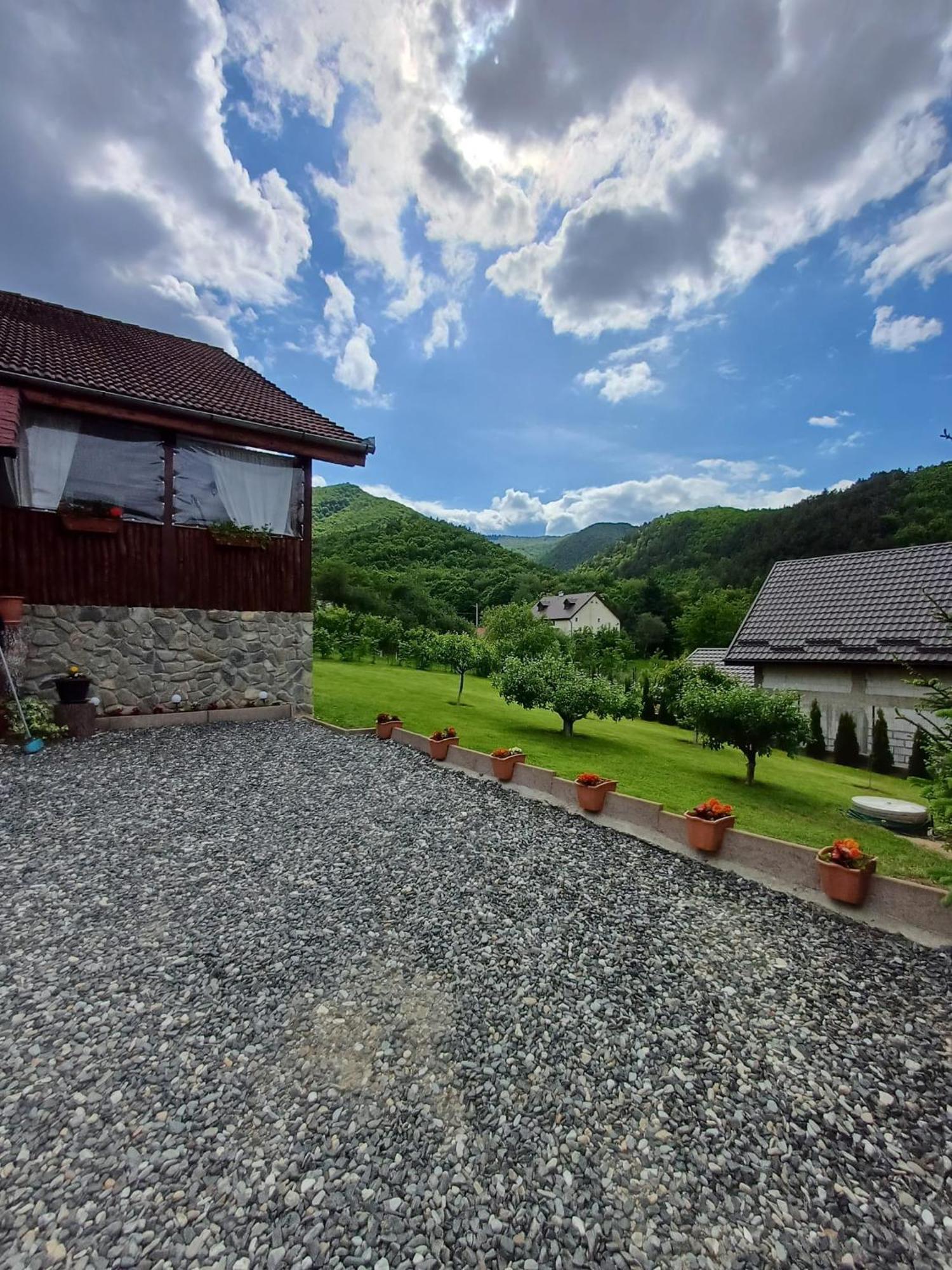 Отель Casa Marandy Sadu Экстерьер фото
