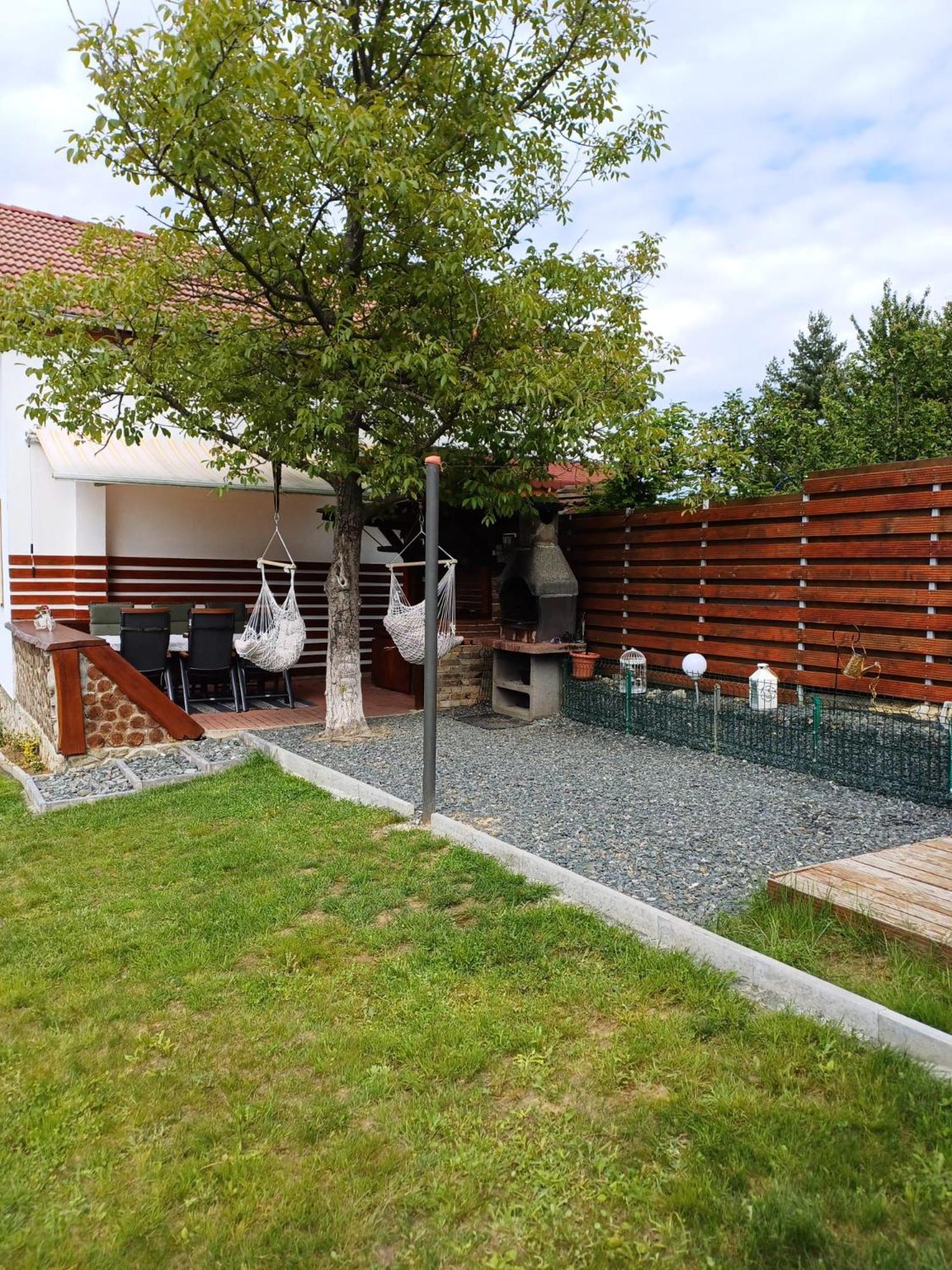 Отель Casa Marandy Sadu Экстерьер фото